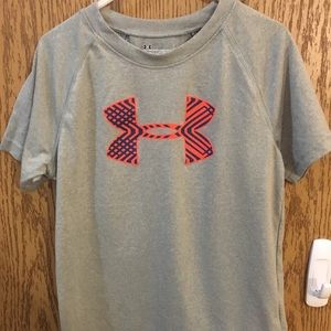 Boys size 6 under armour shirt